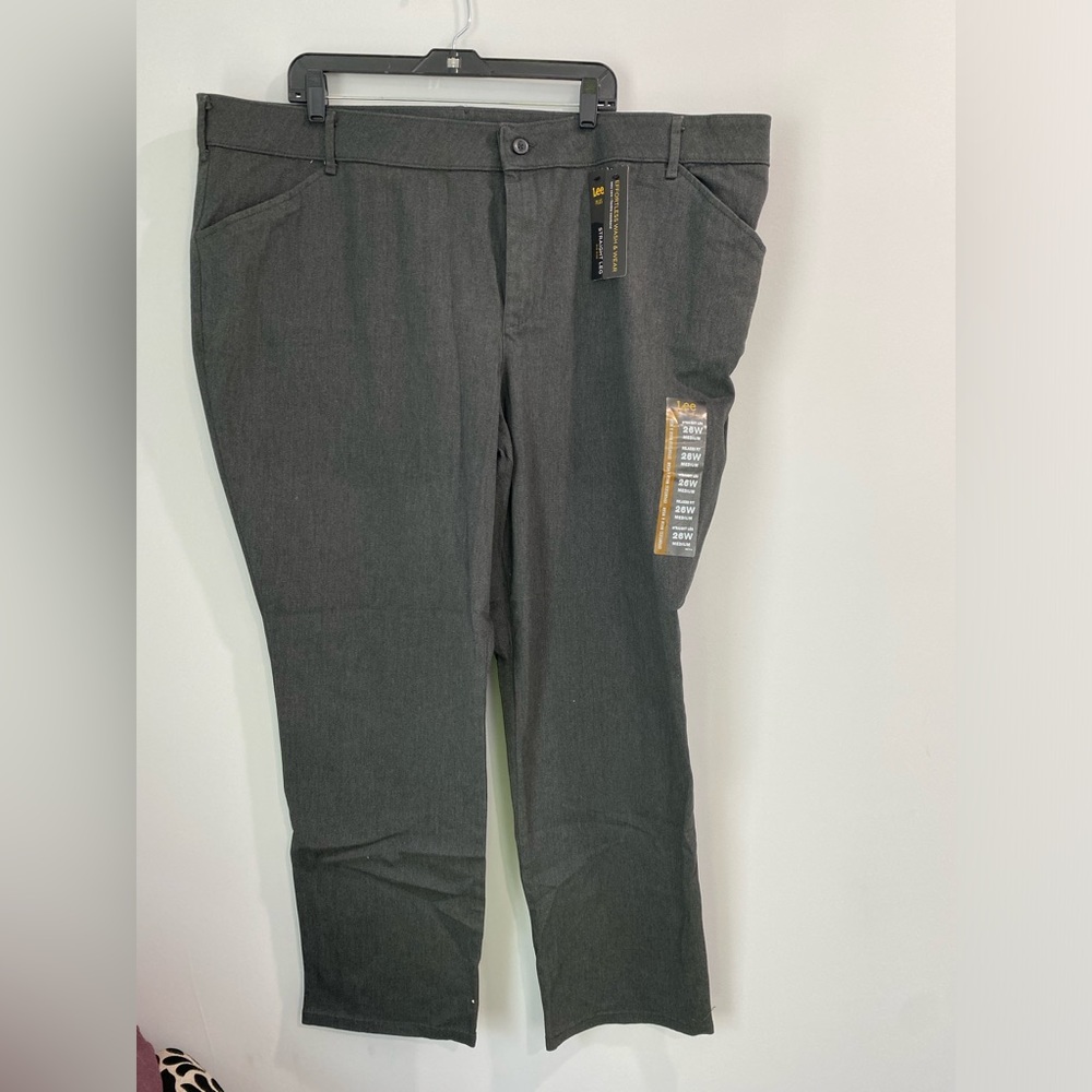Lee Woman’s Plus Relaxed Fit Straight Leg Pant